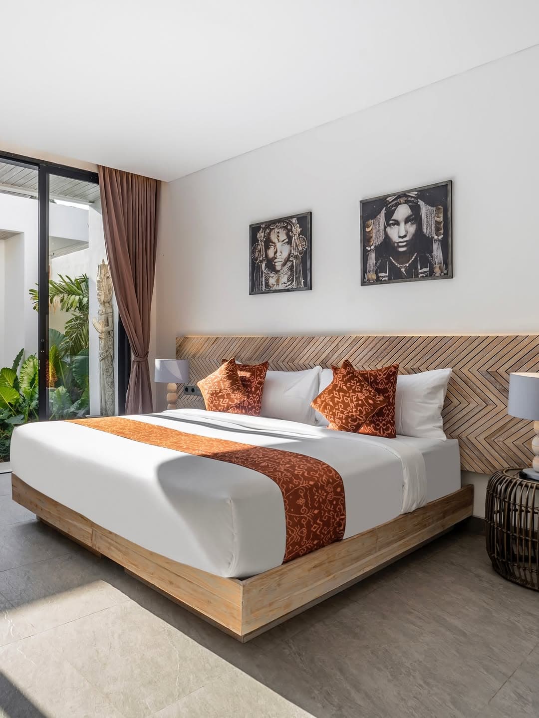 The Pearl House — view 5